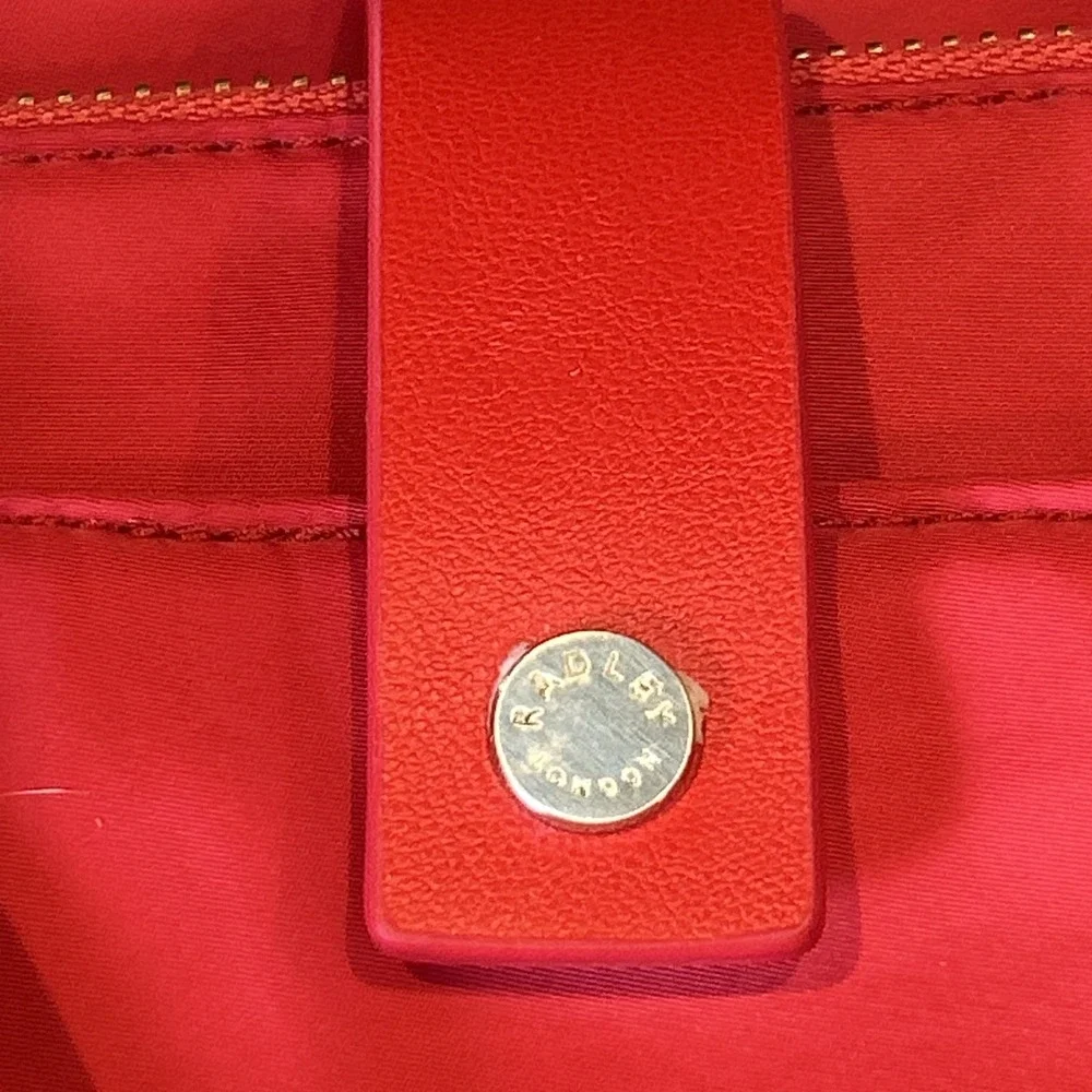 Radley London‎ Large Compartment Crossbody Bag RED Flaw - Picture 3 of 16